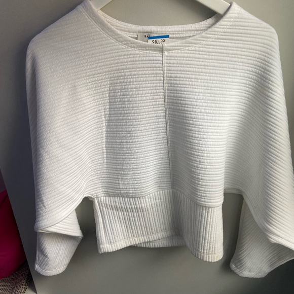 batwing sleeve white sweater - Picture 4 of 5